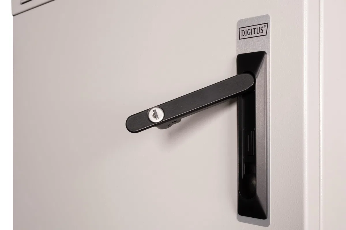 DIGITUS Outdoor Netzwerkschrank – 19 Zoll 7HE – 450 mm Tiefe | 342 mm Nutztiefe – Traglast 100kg – Schutzklasse IP55 – Abschließbar – Grau
