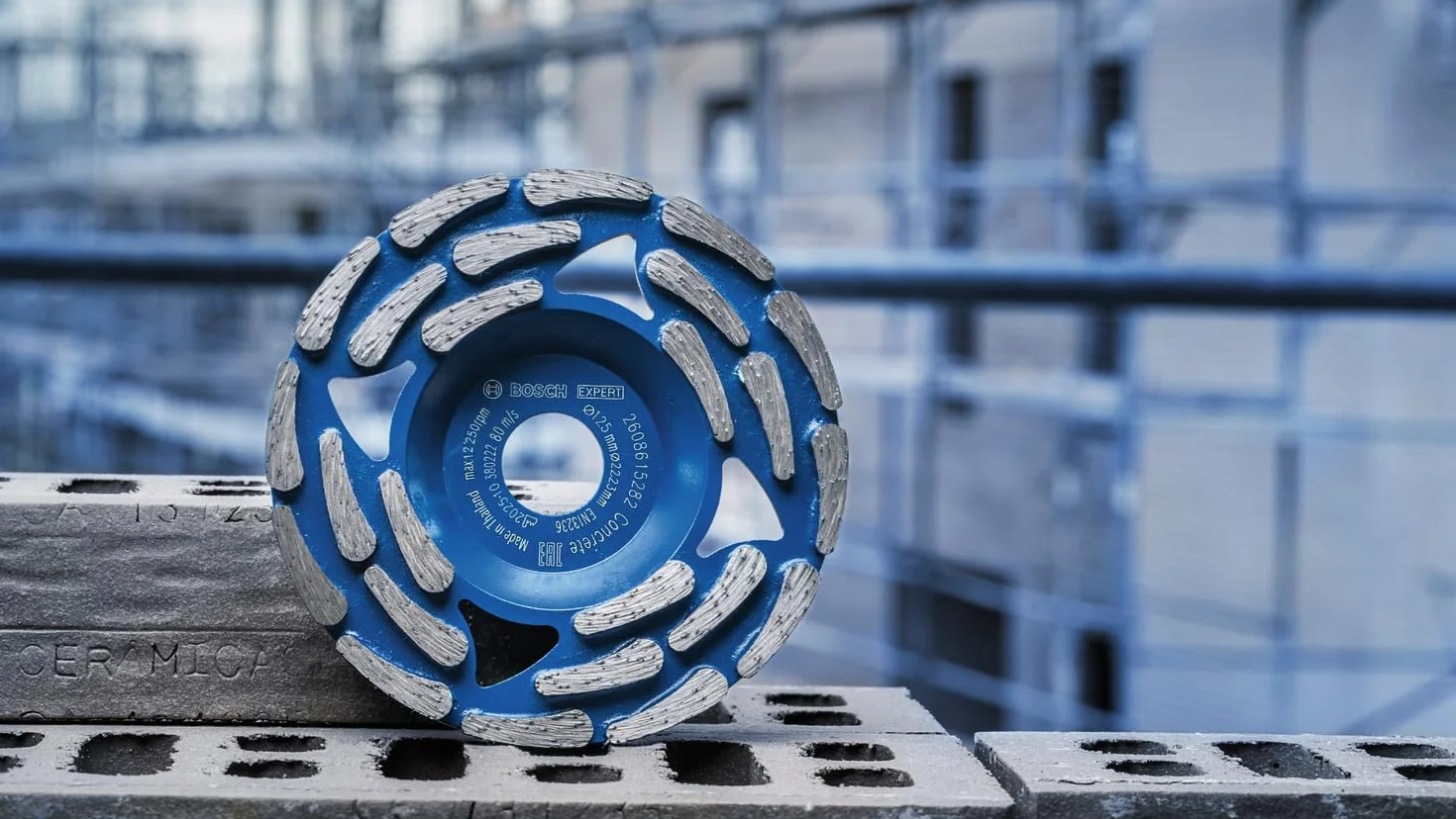 Bosch 1x EXPERT Concrete Diamant-Schleiftopf für Betonschleifer, Bohrung 19–22,23 mm (für Beton, Ø 125 mm, Professional Zubehör Betonschleifer)