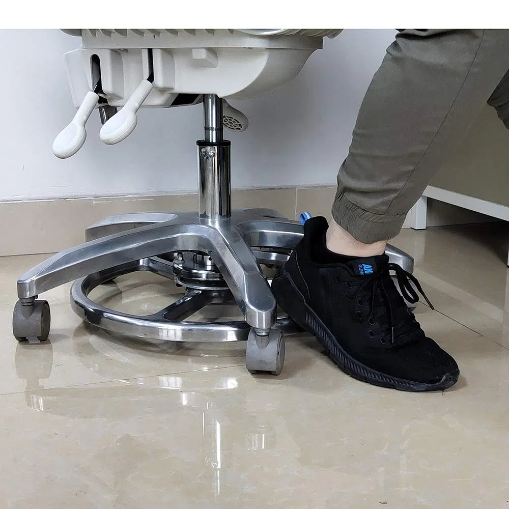 Dental Dynamischer Mikroskop-Sitzstuhl mit Fußsteuerung Möbelhocker Sattel
