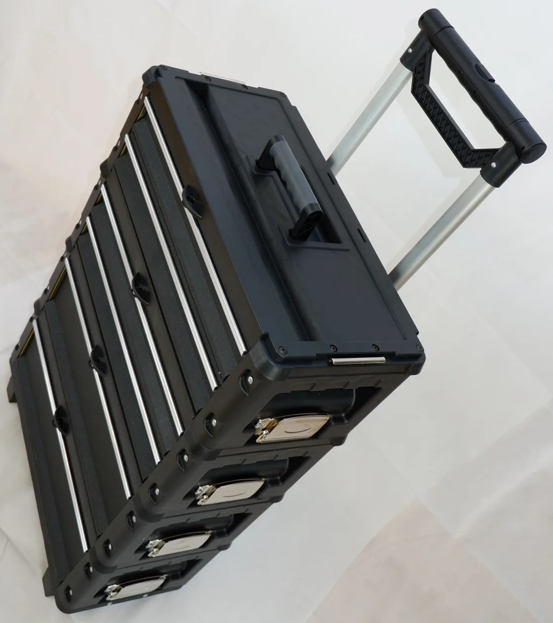 ALEOS. Metall Werkzeugtrolley Werkstattwagen XXL Type: B4-B BLACK EDITION schwarz mit Schubladenverriegelung und Schloss
