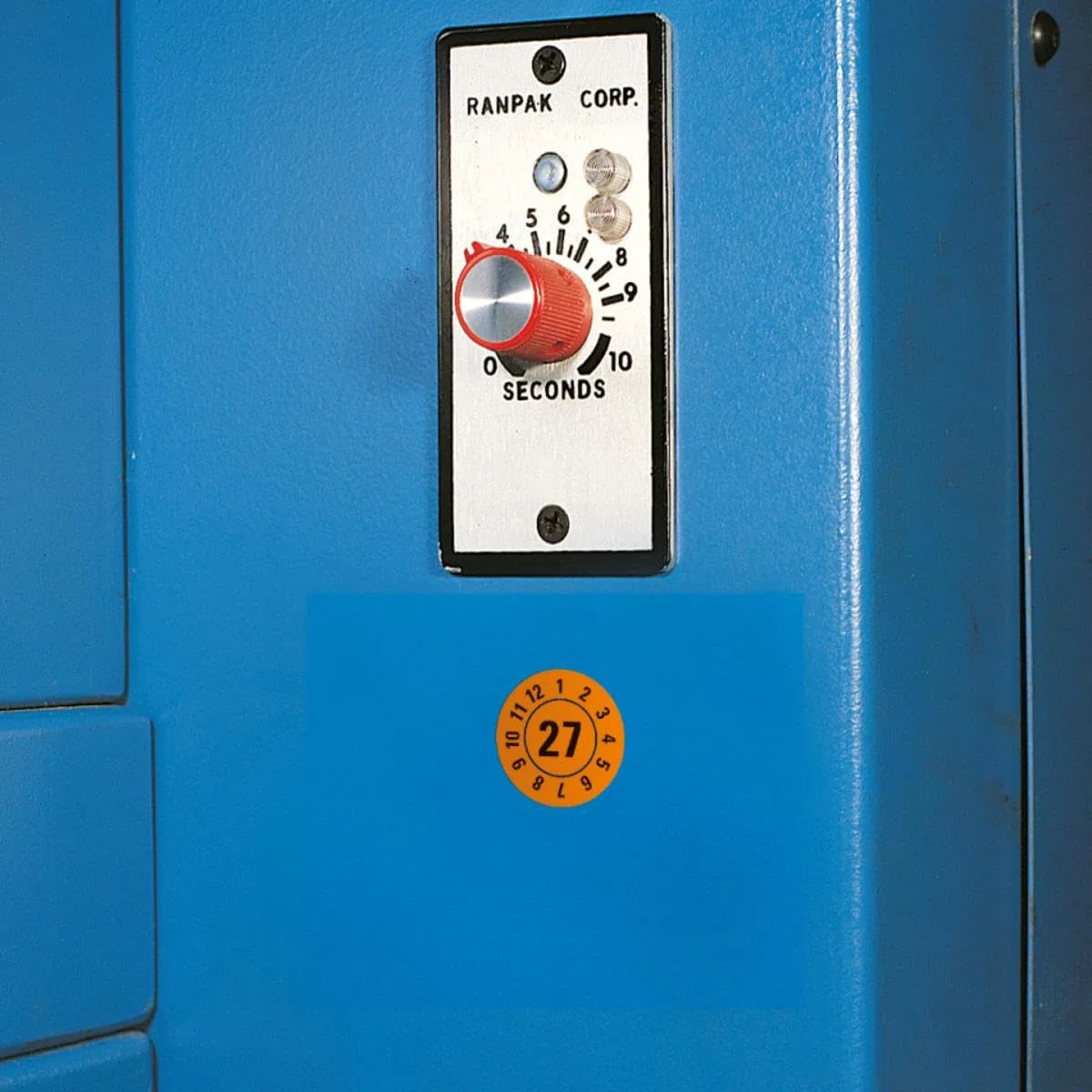 Jahresprüfplakette 27, Dokumentenfolie, selbstklebend, orange, Ø 25 mm, 500 Stück/Rolle