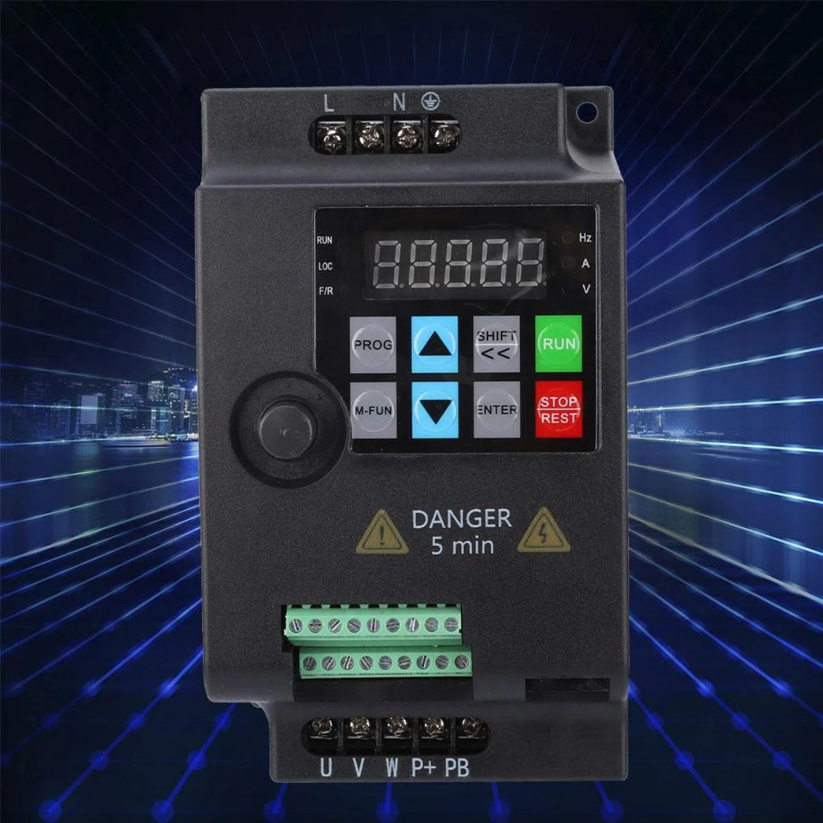 2.2kW VFD Frequenzumrichter AC Einphasiger 220V Eingang Dreiphasiger 220V-Ausgang Wechselrichter