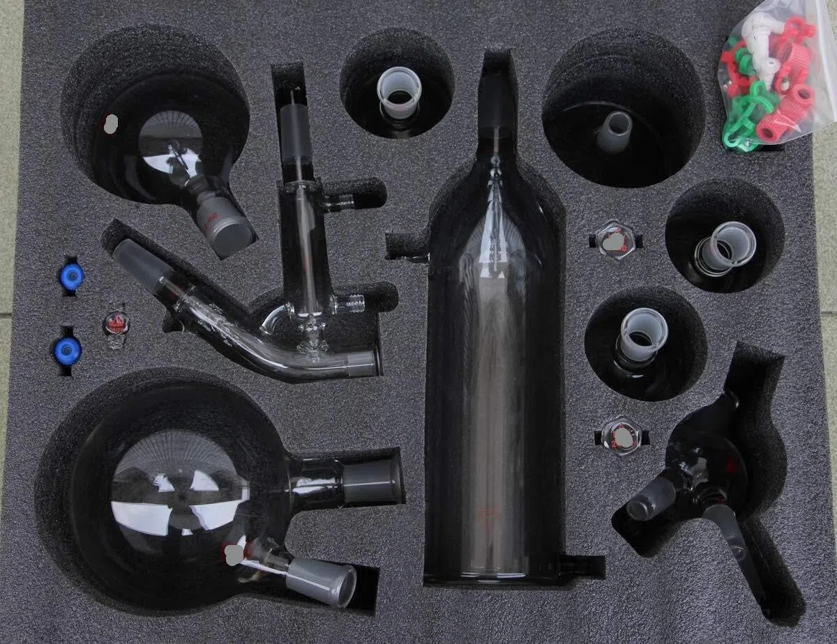 Kurzstrecken-Glasdestillationsset mit Kühlfalle und magnetischem Heizmantel – 2000 ml Laborausrüstung