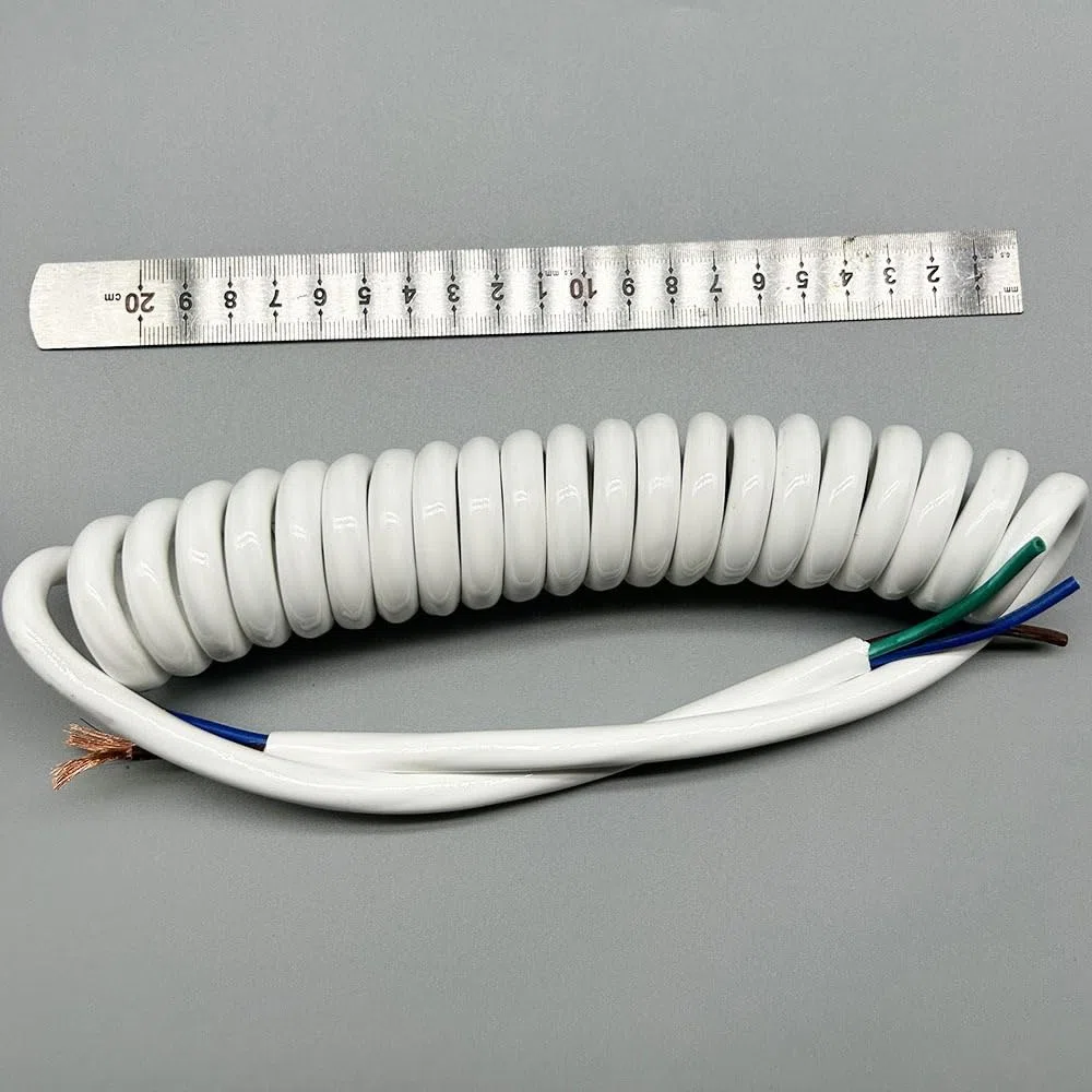 Verlängerungskabel gewickelt, 3-adriges 13 AWG, Vierkantfeder, 2,5 mm, weißes Kabel, Spiralverlängerung (Stretch 15 Meter)