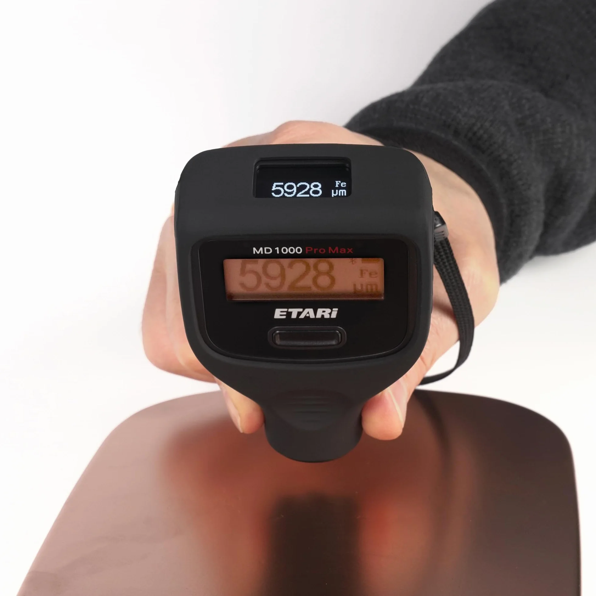 ETARI® MD 1000 Pro Max (Ferr & Non-Ferr), Profi Lack Schichtdickenmessgerät zur Lackdickenmessung am Auto bis zu 6000 μm, +3-farbige Displaybeleuchtung,+2 Displays (LCD und OLED) + kostenfreie App